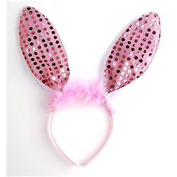 Oreilles de lapin et plumes rose