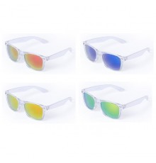 Lunettes de soleil "Salvit" de coloris différents