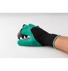 Gants de jardin avec griffes dans une boite